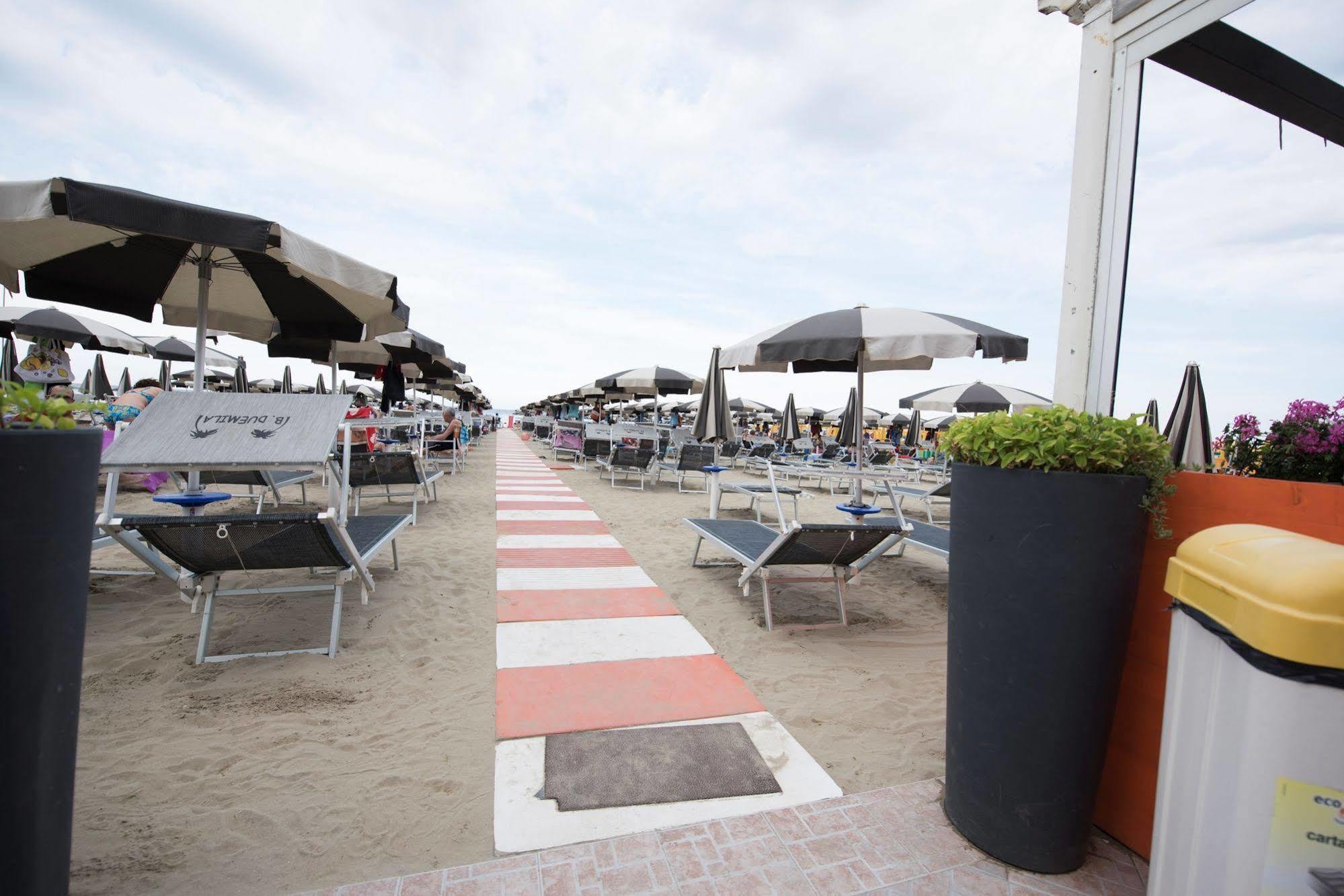Hotel Settebello Cesenatico Exterior foto